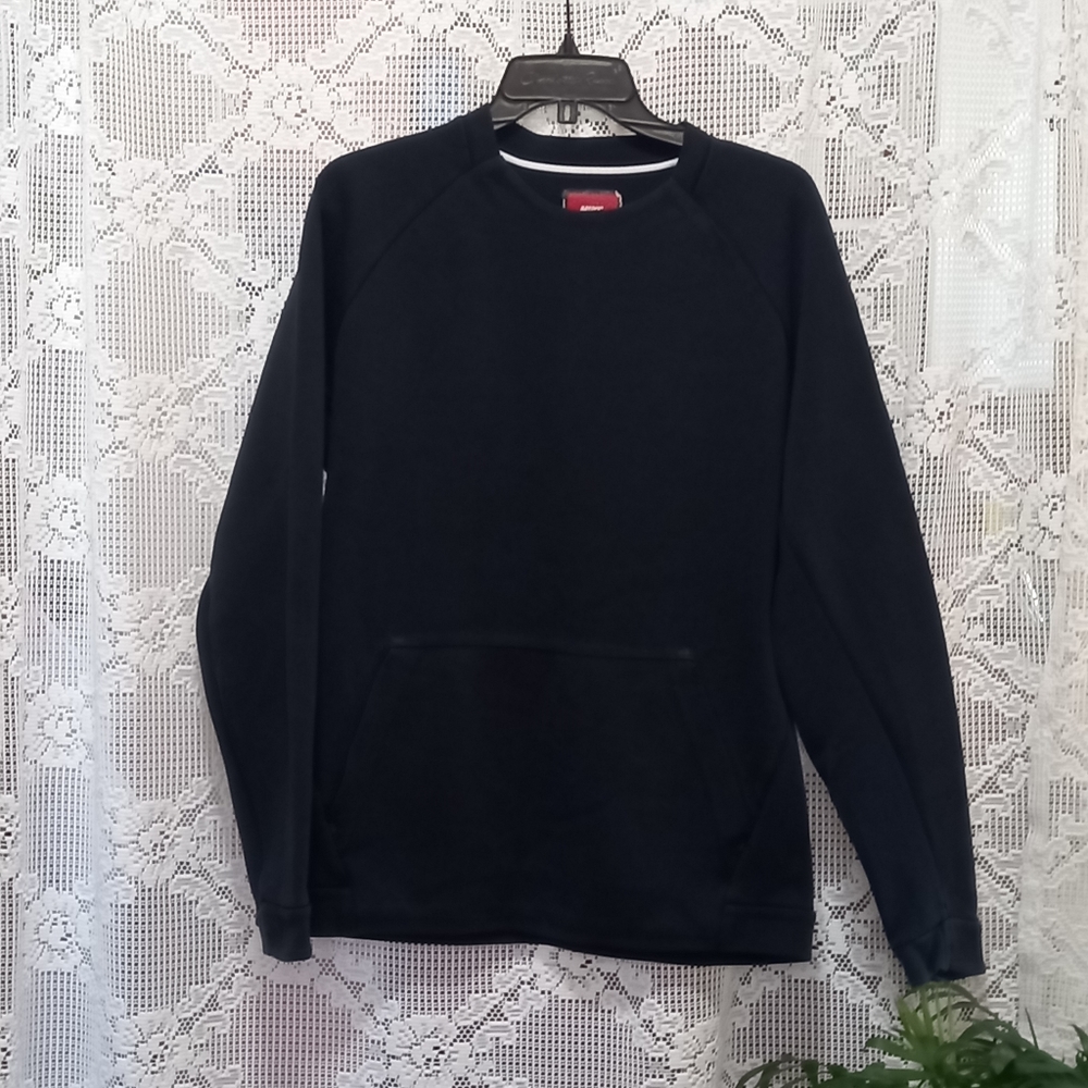Nike Men's Black Crewneck Pocket Long Sleeve Sweater Size M